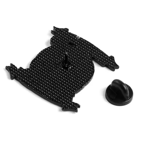 🆕 Happy Halloween Enamel Pin - Picture 5 of 5